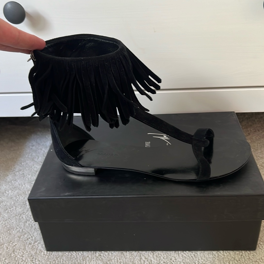 Rare BalmainGiuseppe Zanotti Collab Black Suede Fringe Flat Sandals Rare BalmainGiuseppe Zanotti Collab Black Suede Fringe Flat Sandals